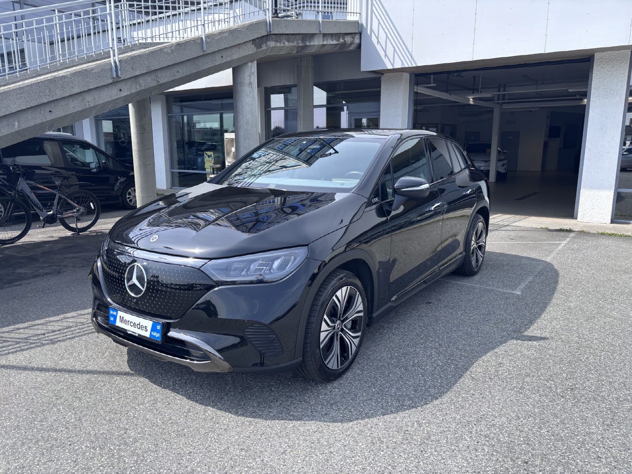 Mercedes-Benz EQE SUV