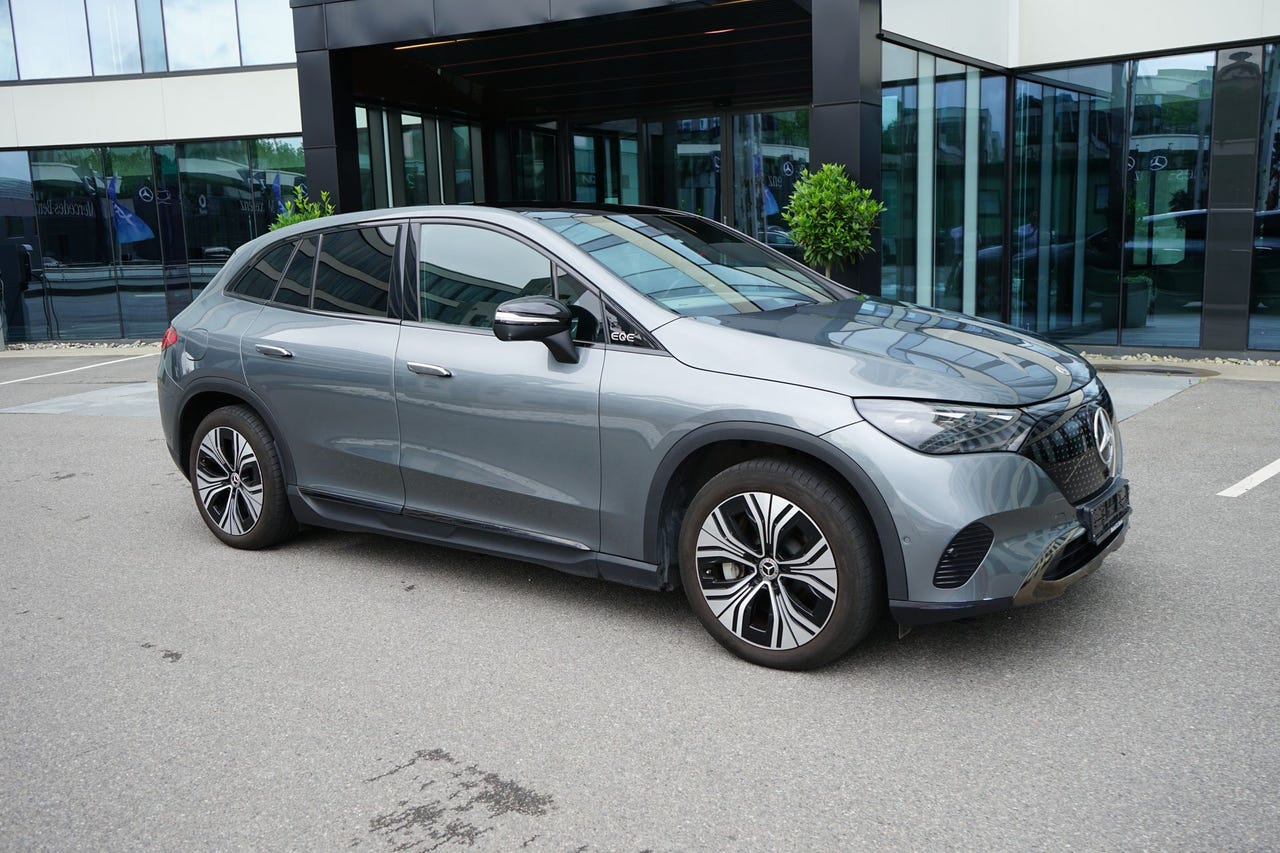 Mercedes-Benz EQE SUV
