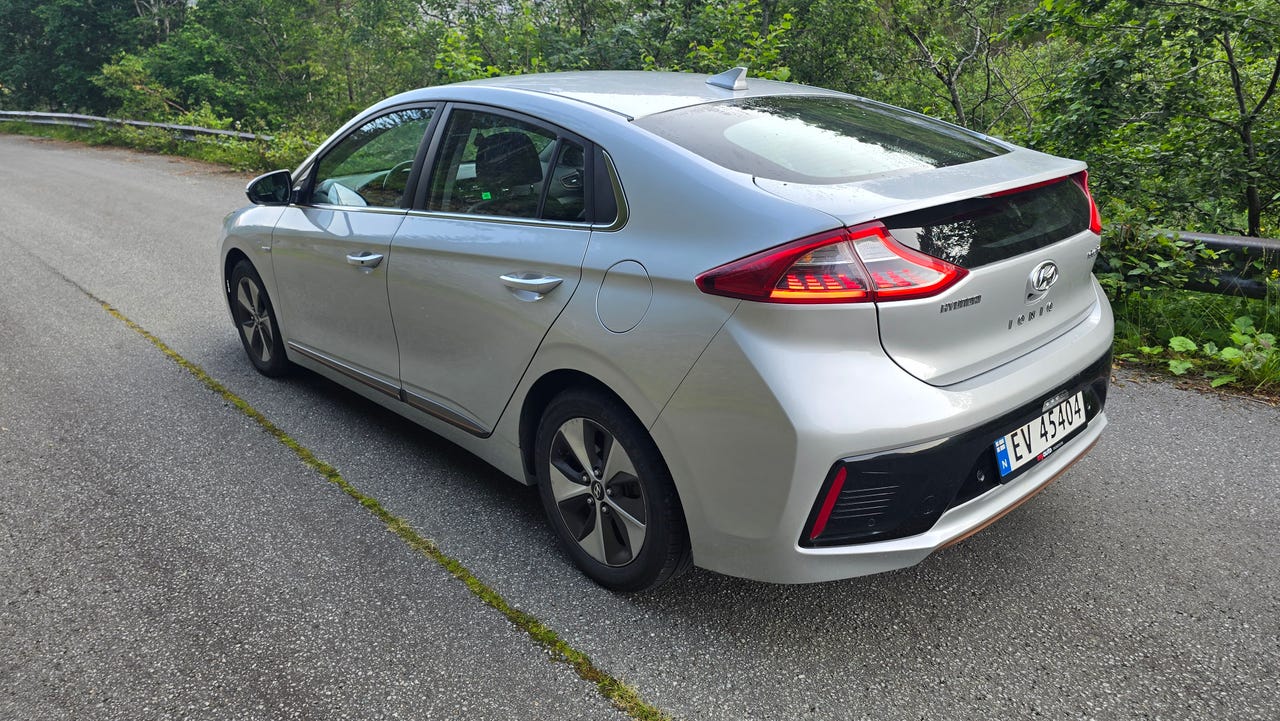 Hyundai IONIQ