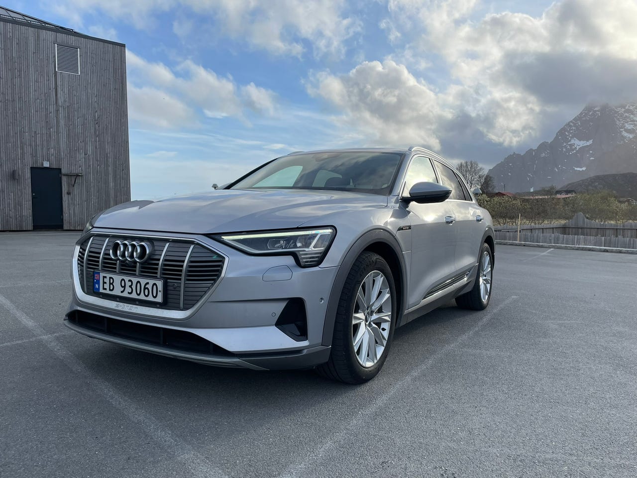 Audi e-tron
