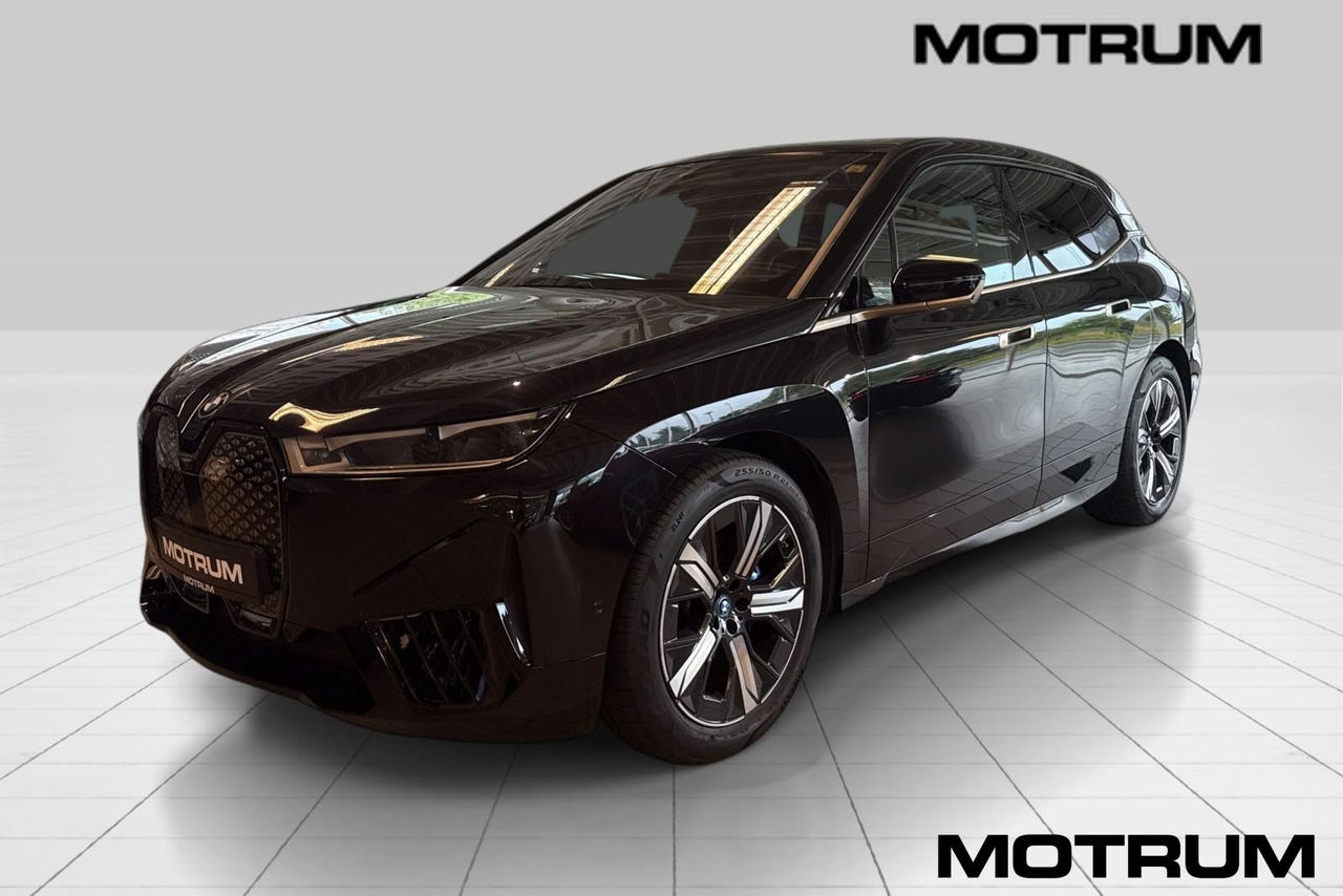 BMW iX