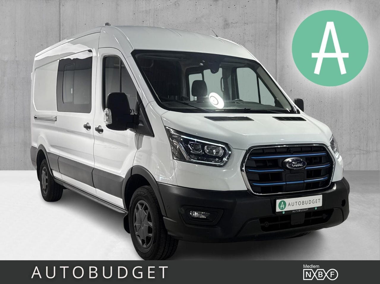Ford E-Transit 390 L2 Van