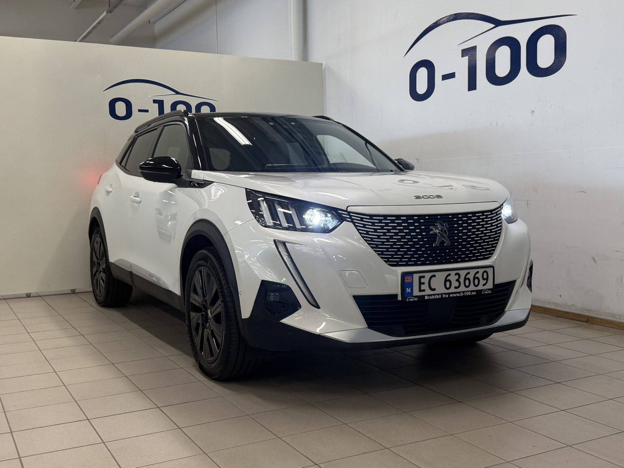 Peugeot e-2008