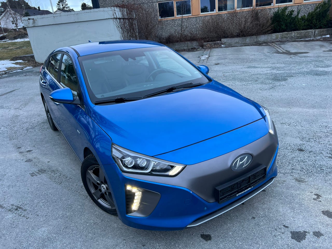 Hyundai IONIQ