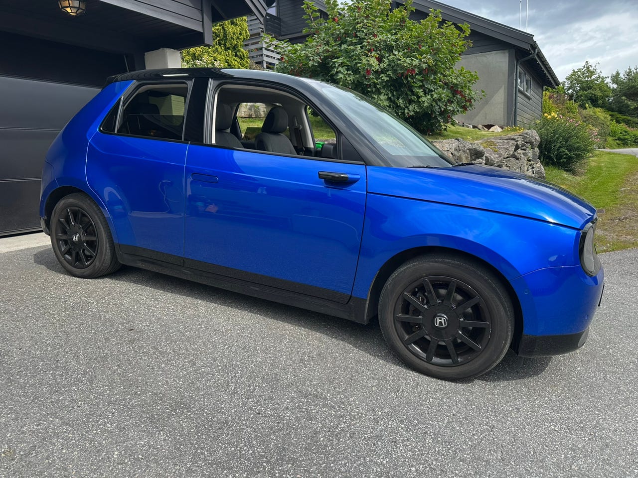 Honda e