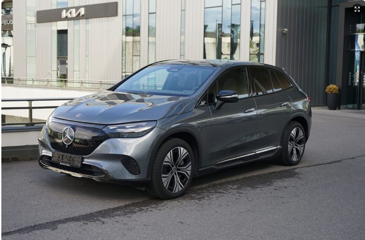 Mercedes-Benz EQE SUV