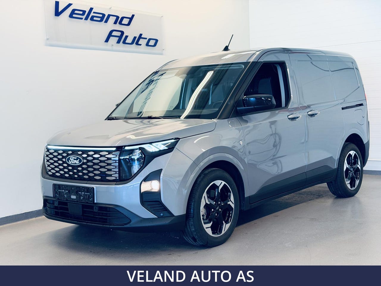Ford E-Transit Courier