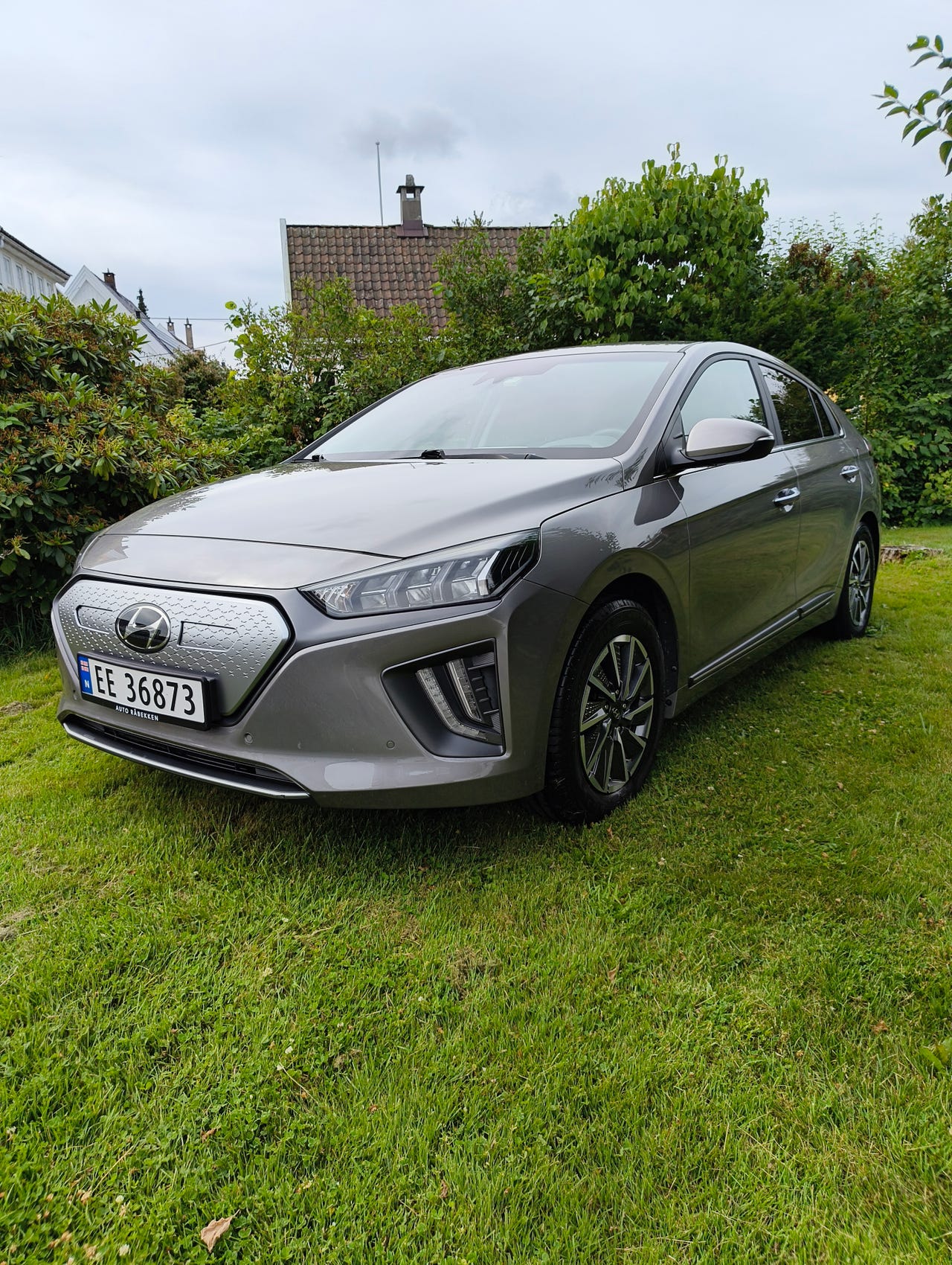 Hyundai IONIQ