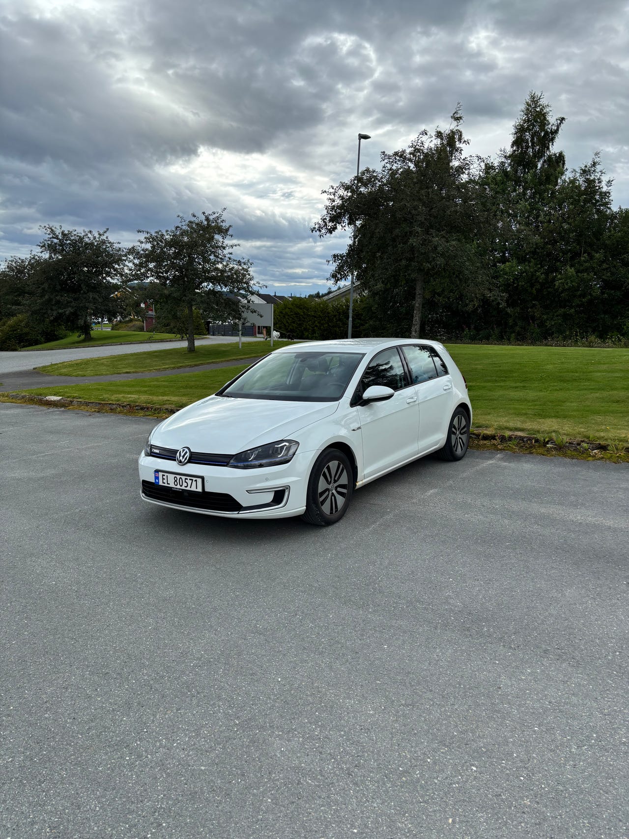 Volkswagen e-Golf VII