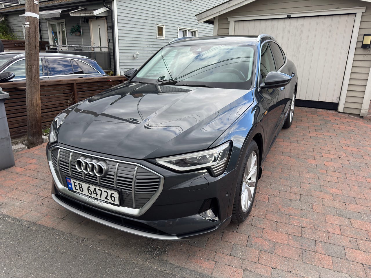 Audi e-tron