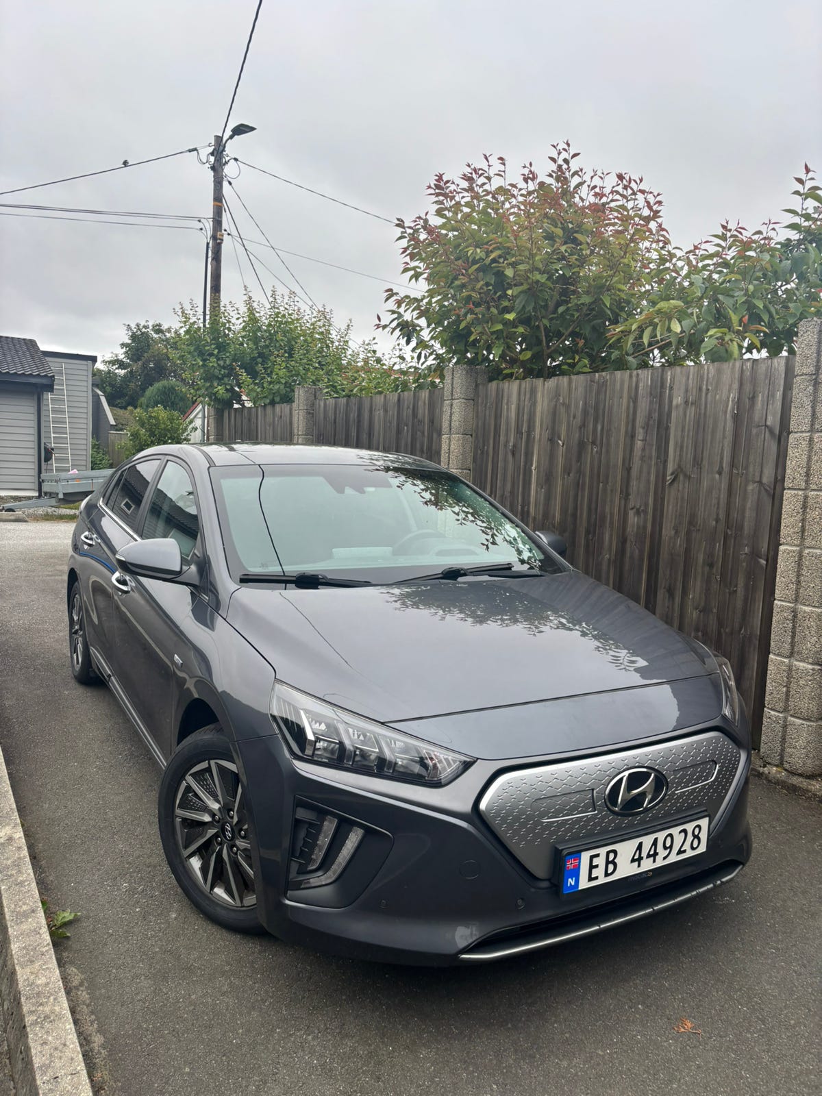Hyundai IONIQ