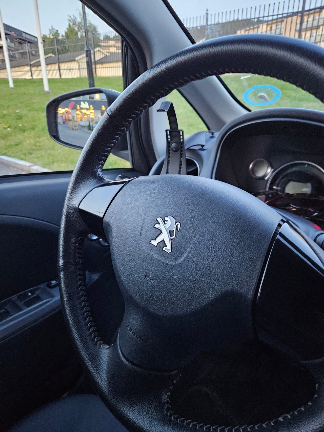 Peugeot iOn