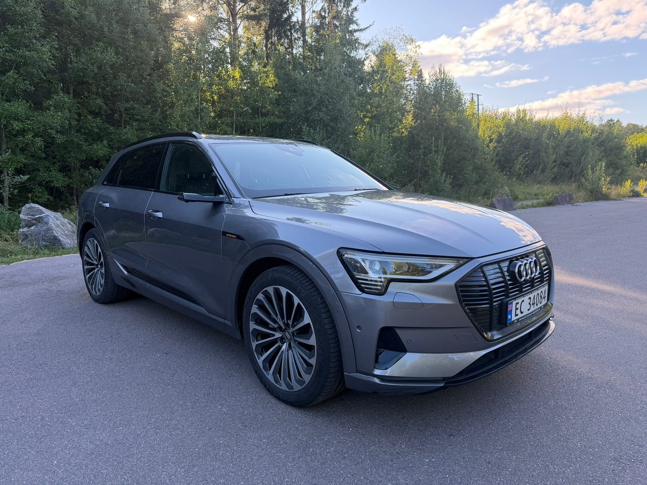 Audi e-tron