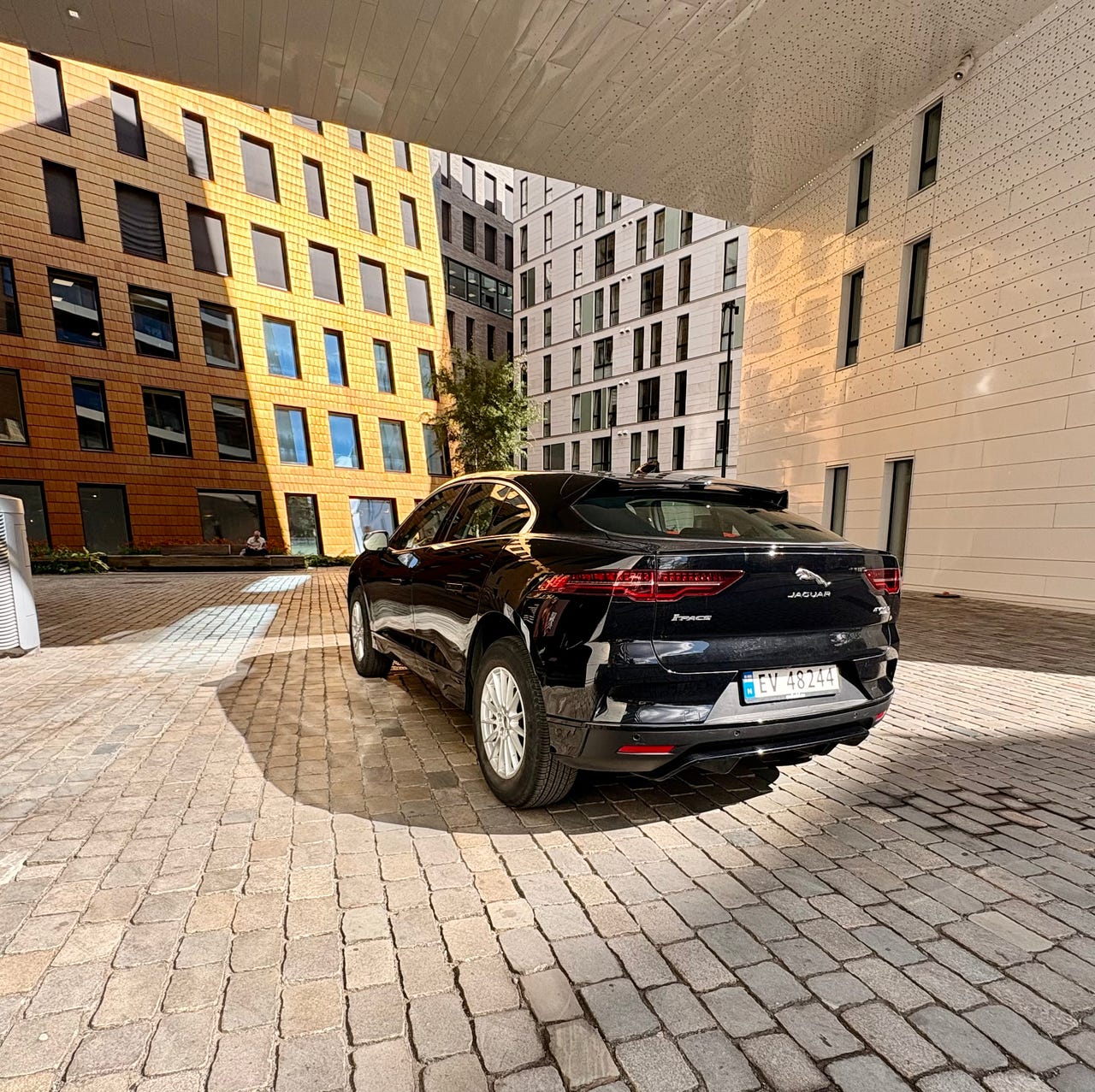 Jaguar I-PACE