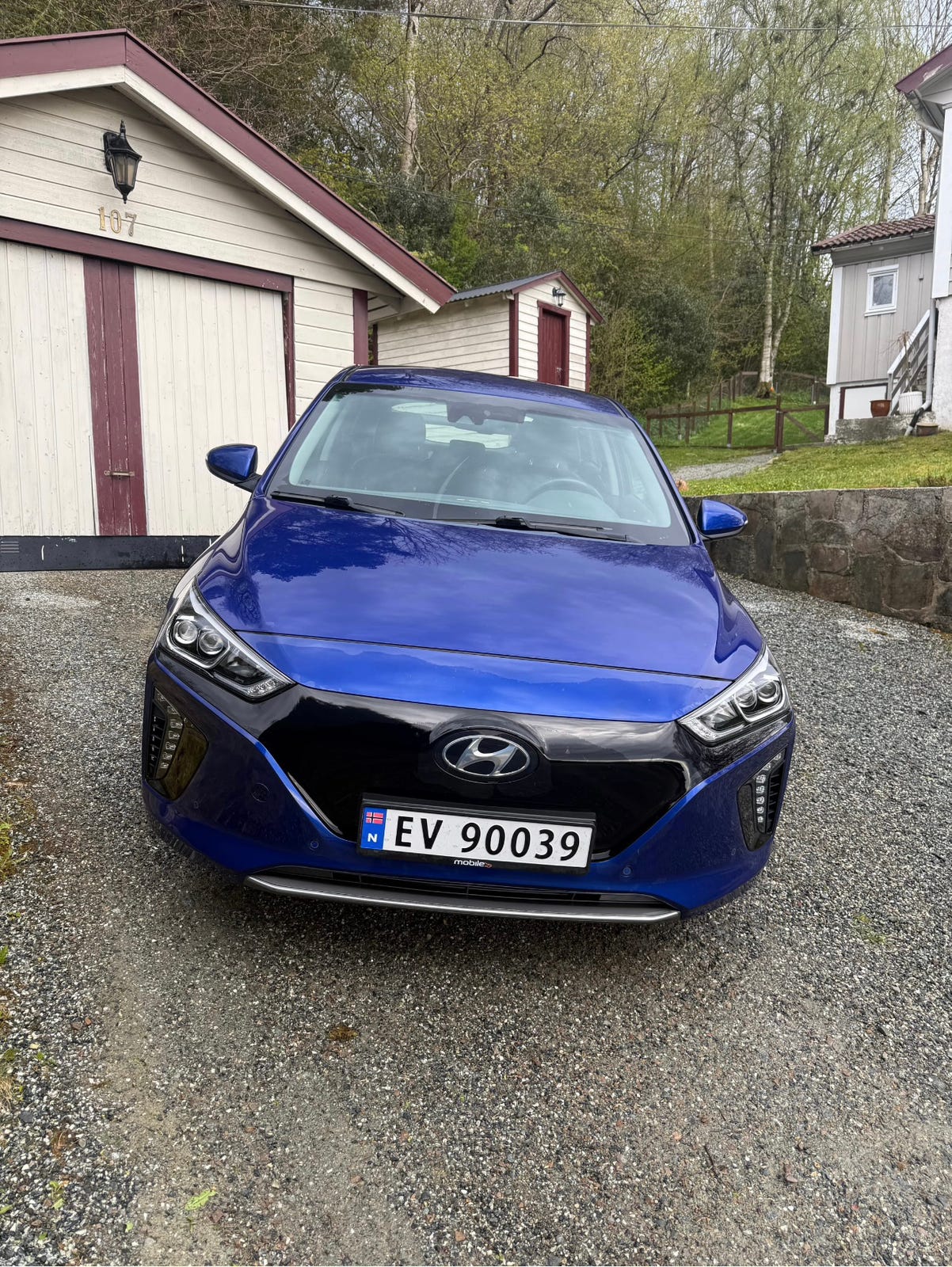 Hyundai IONIQ
