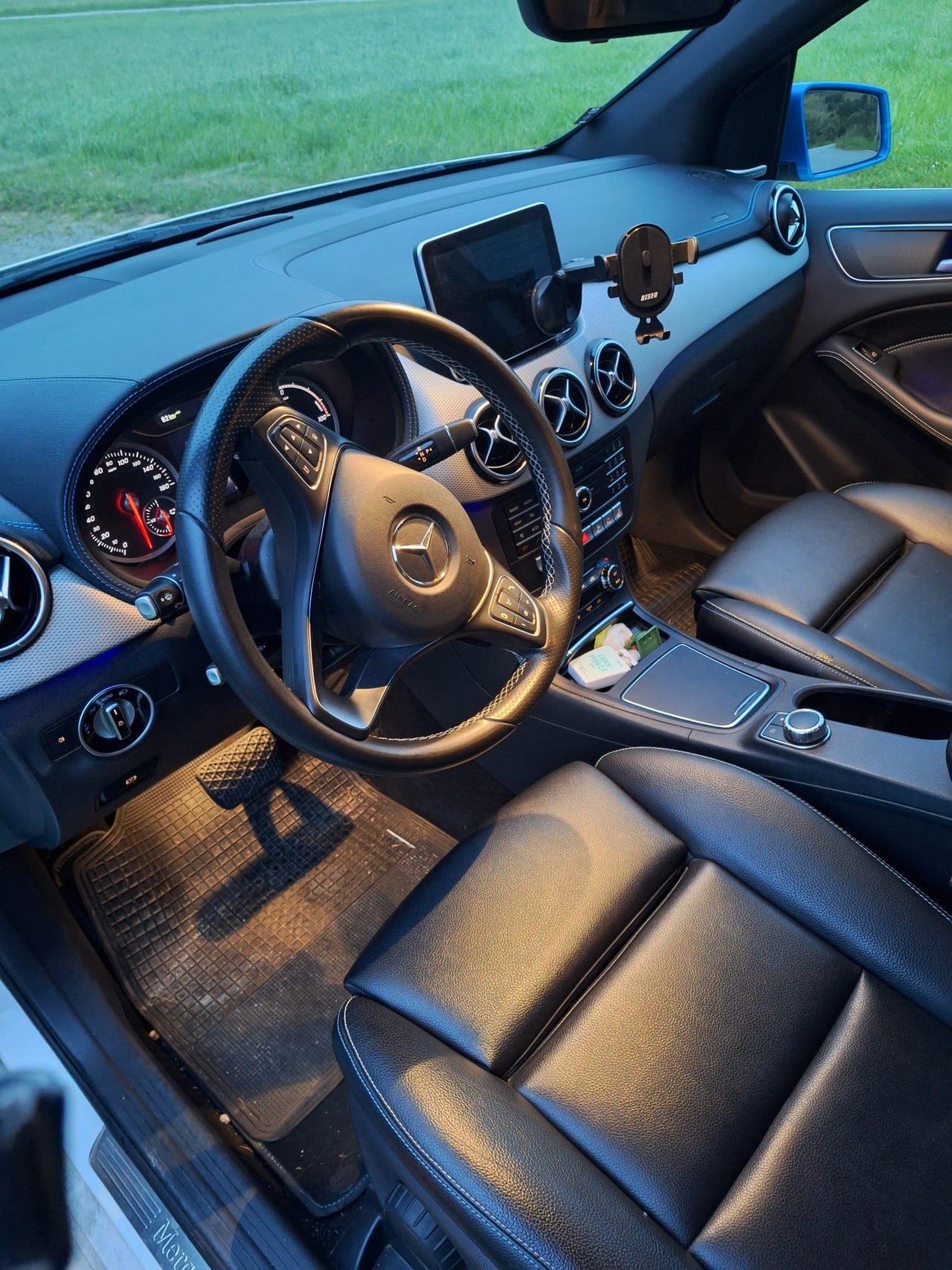 Mercedes-Benz B250