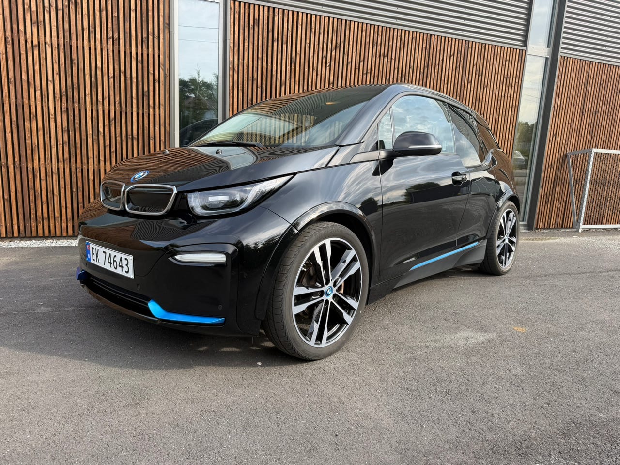 BMW i3s