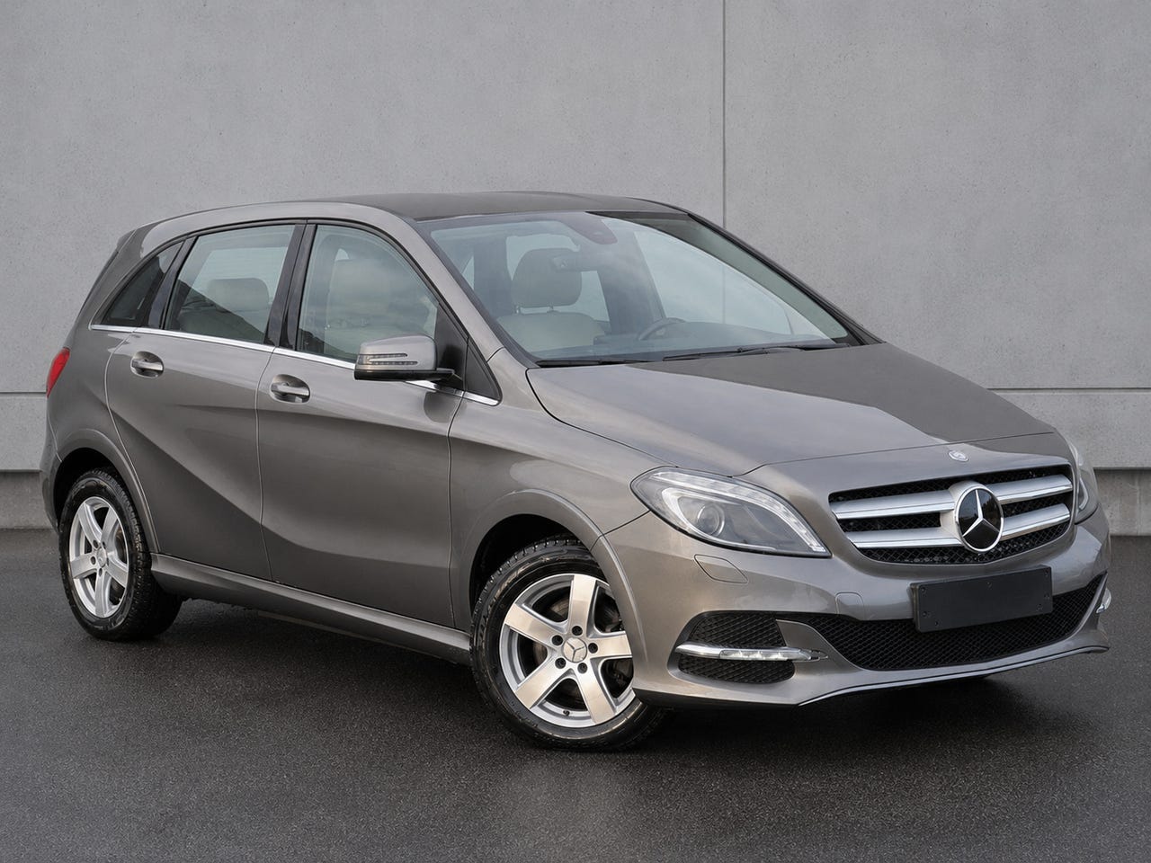 Mercedes-Benz B250