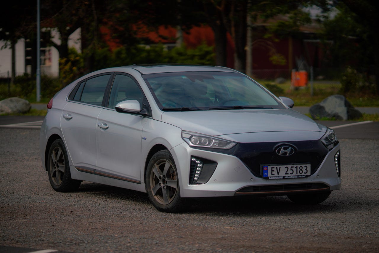 Hyundai IONIQ