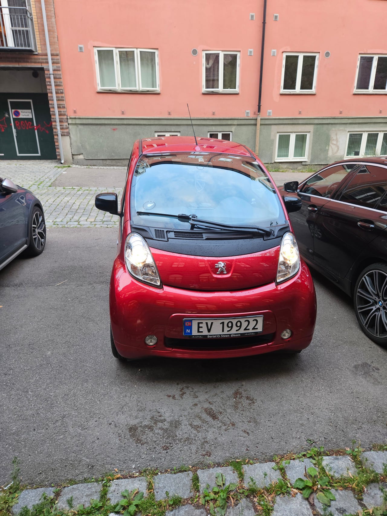 Peugeot iOn