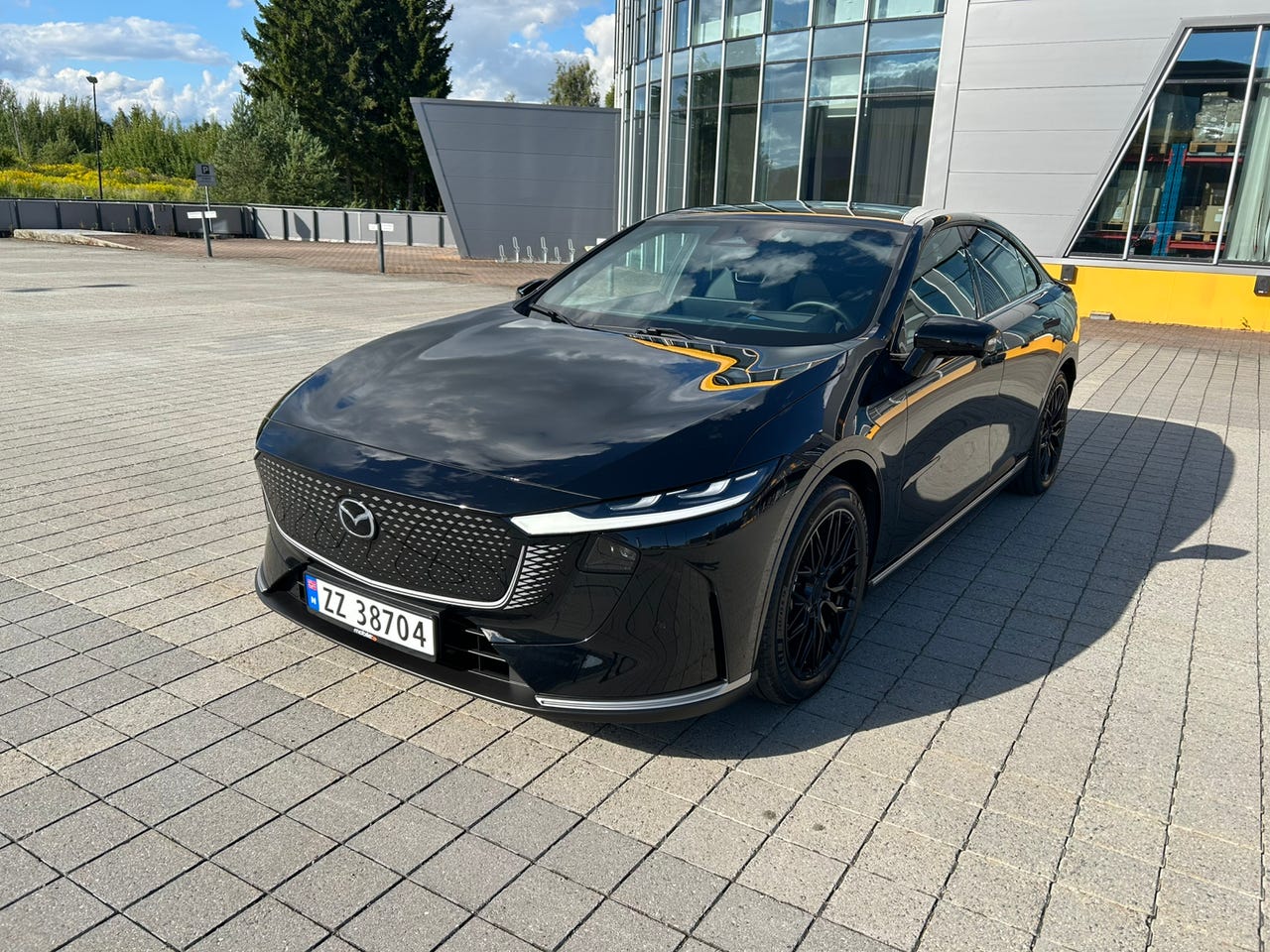 Mazda 6e