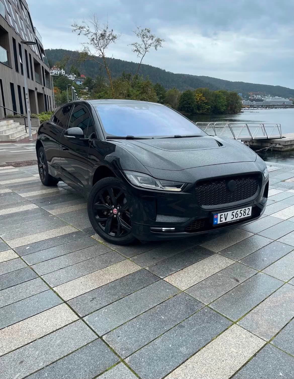 Jaguar I-PACE