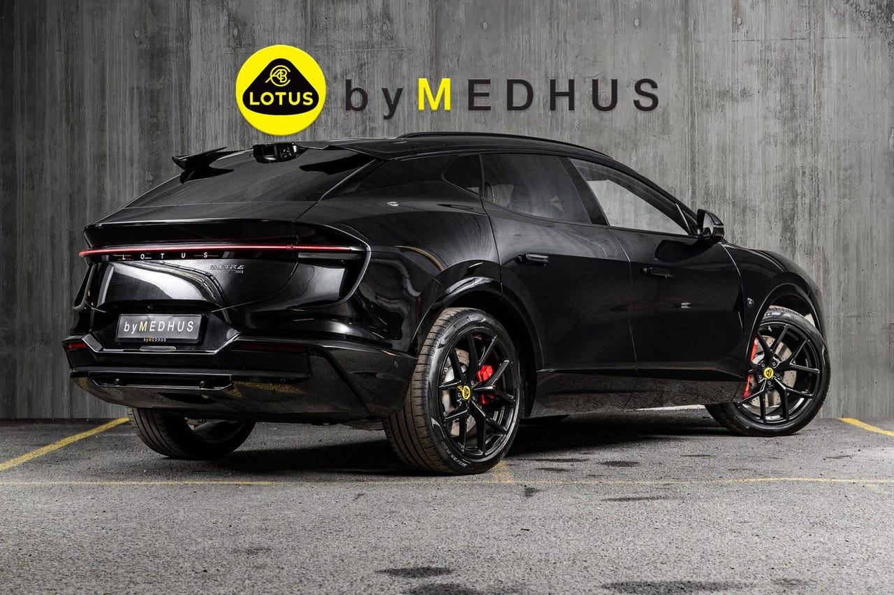 Lotus Eletre