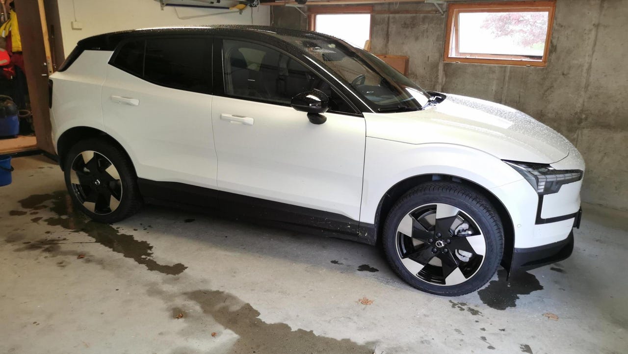 Volvo EX30
