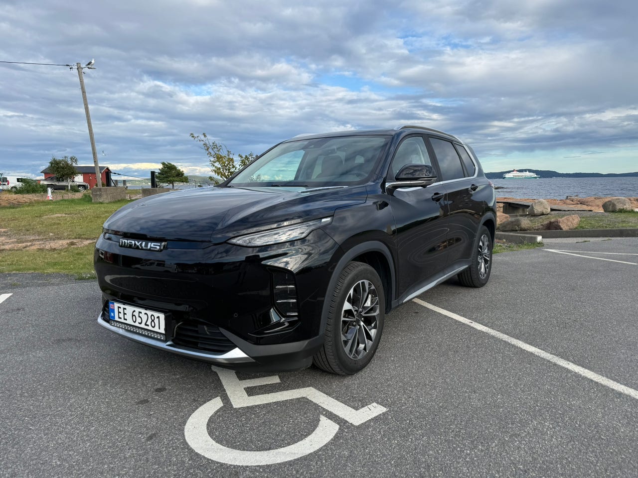 Maxus Euniq 6