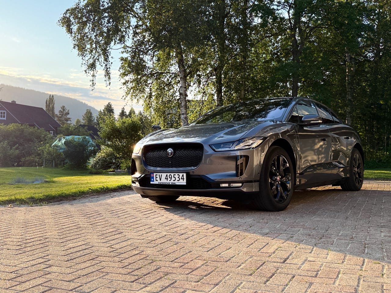 Jaguar I-PACE