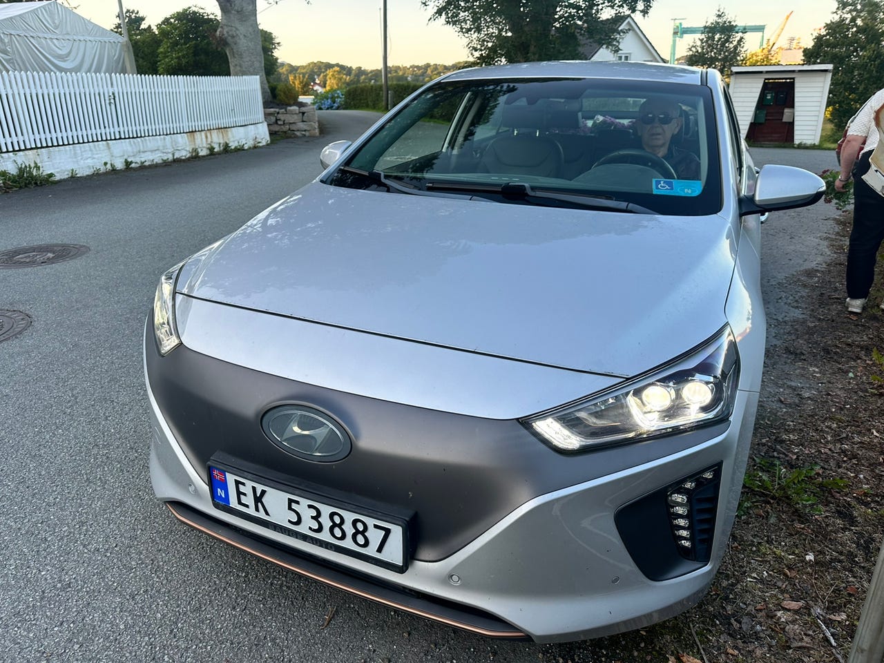 Hyundai IONIQ