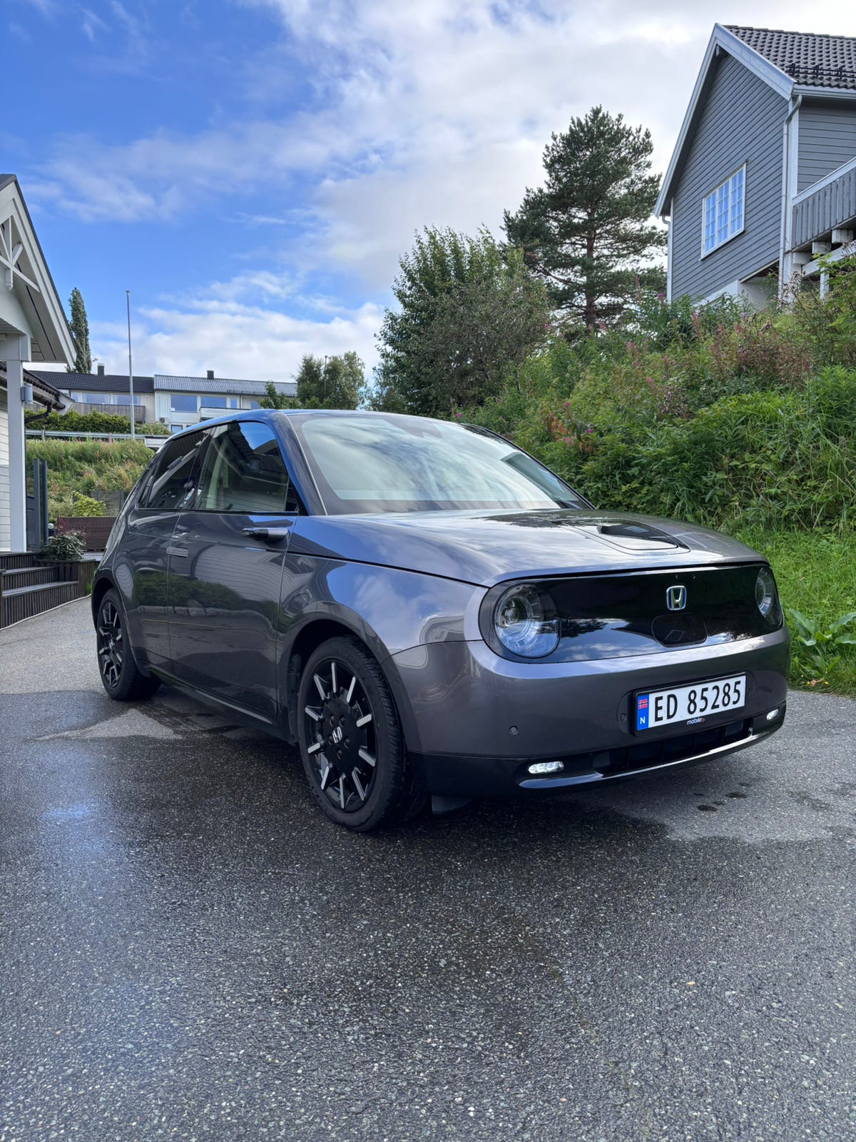 Honda e