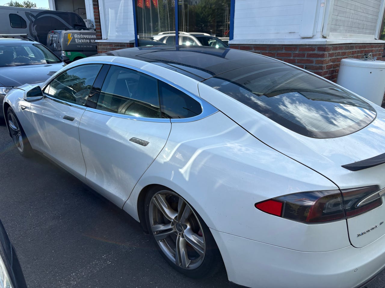 Tesla Model S
