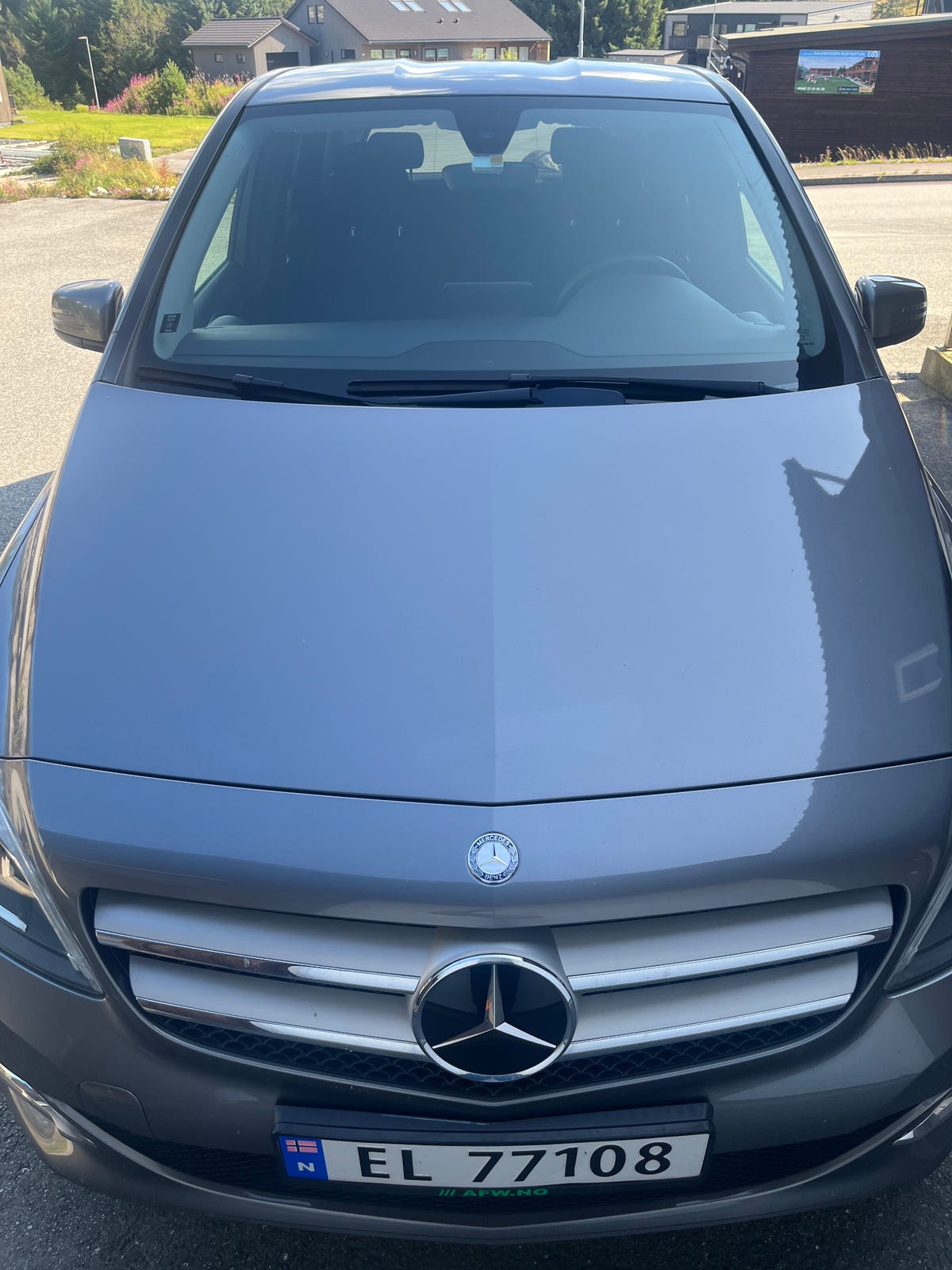 Mercedes-Benz B250 e