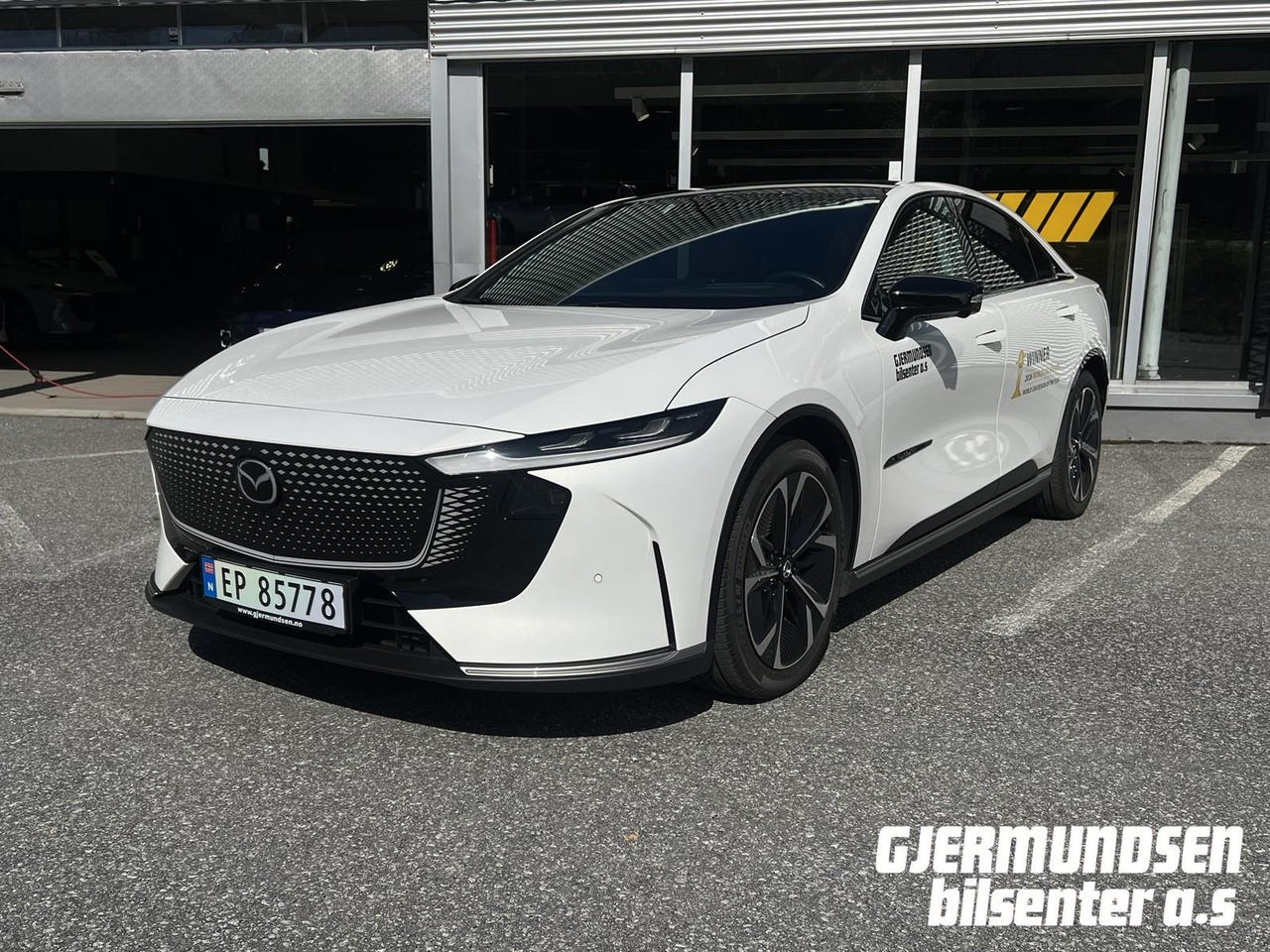 Mazda 6e