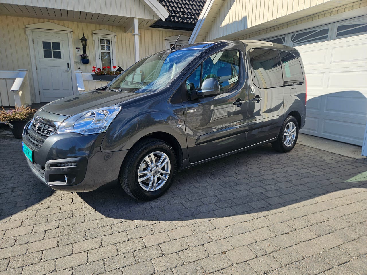 Peugeot e-Partner