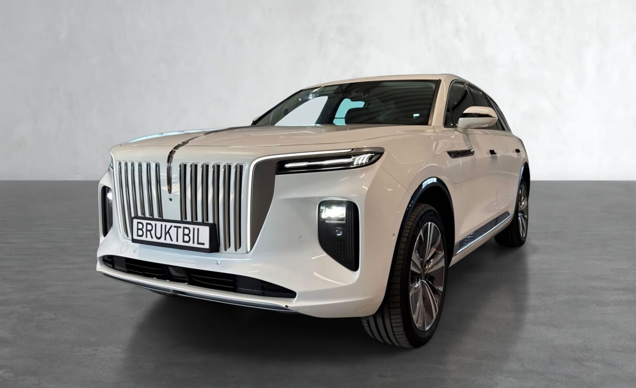 Hongqi E-HS9