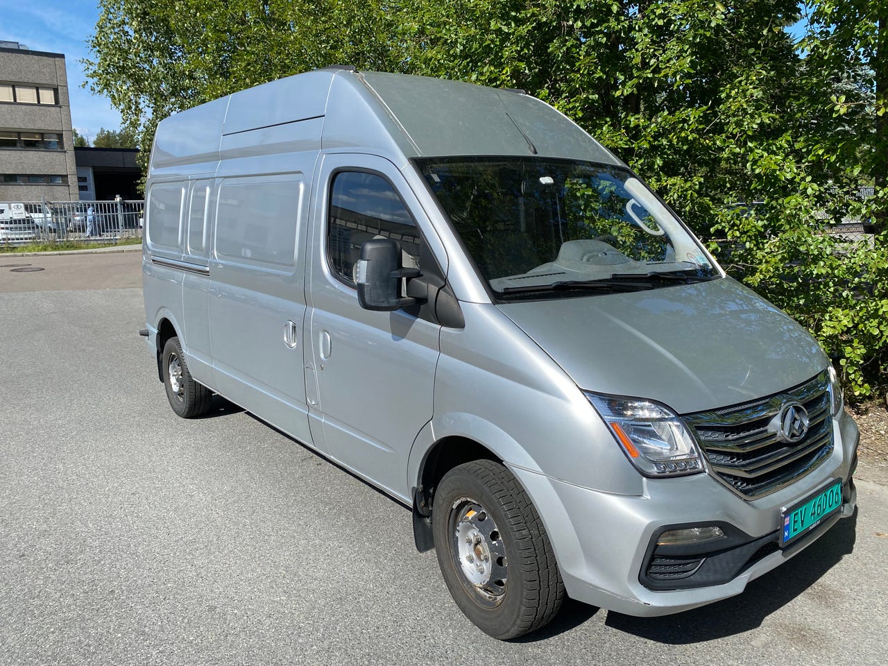 Maxus ev80