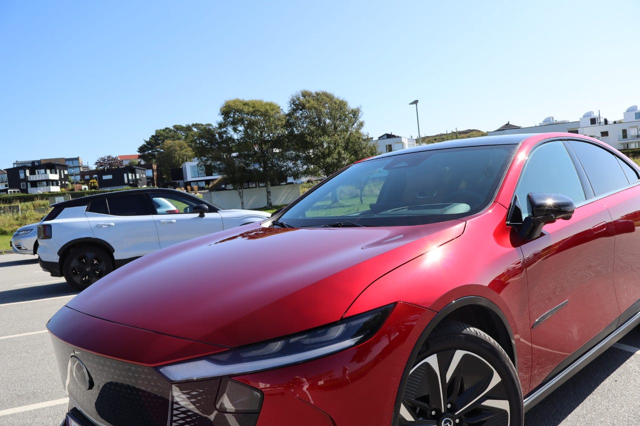 Mazda 6e