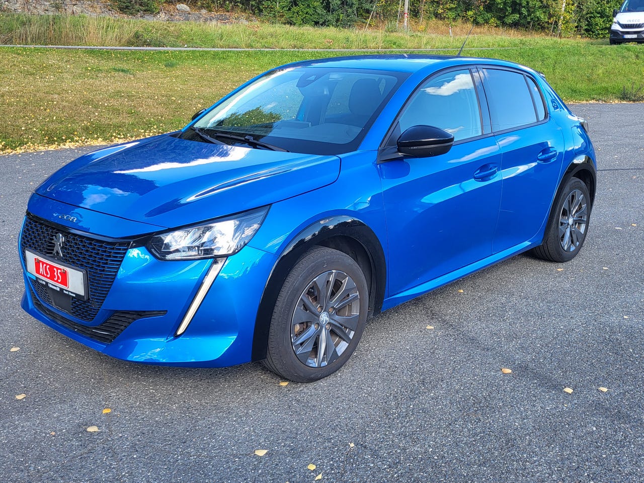 Peugeot e-208
