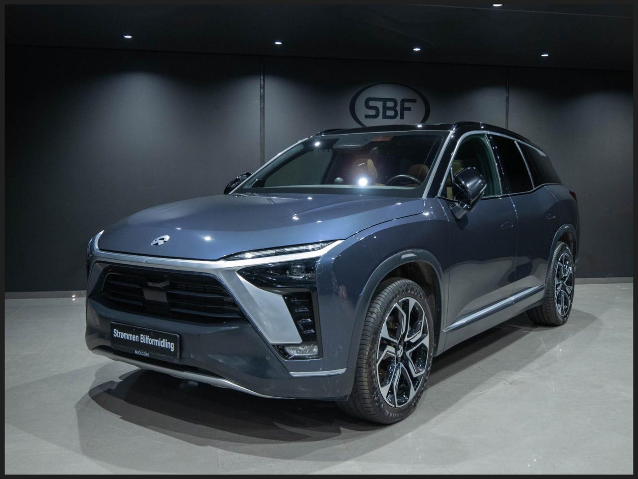 NIO ES8