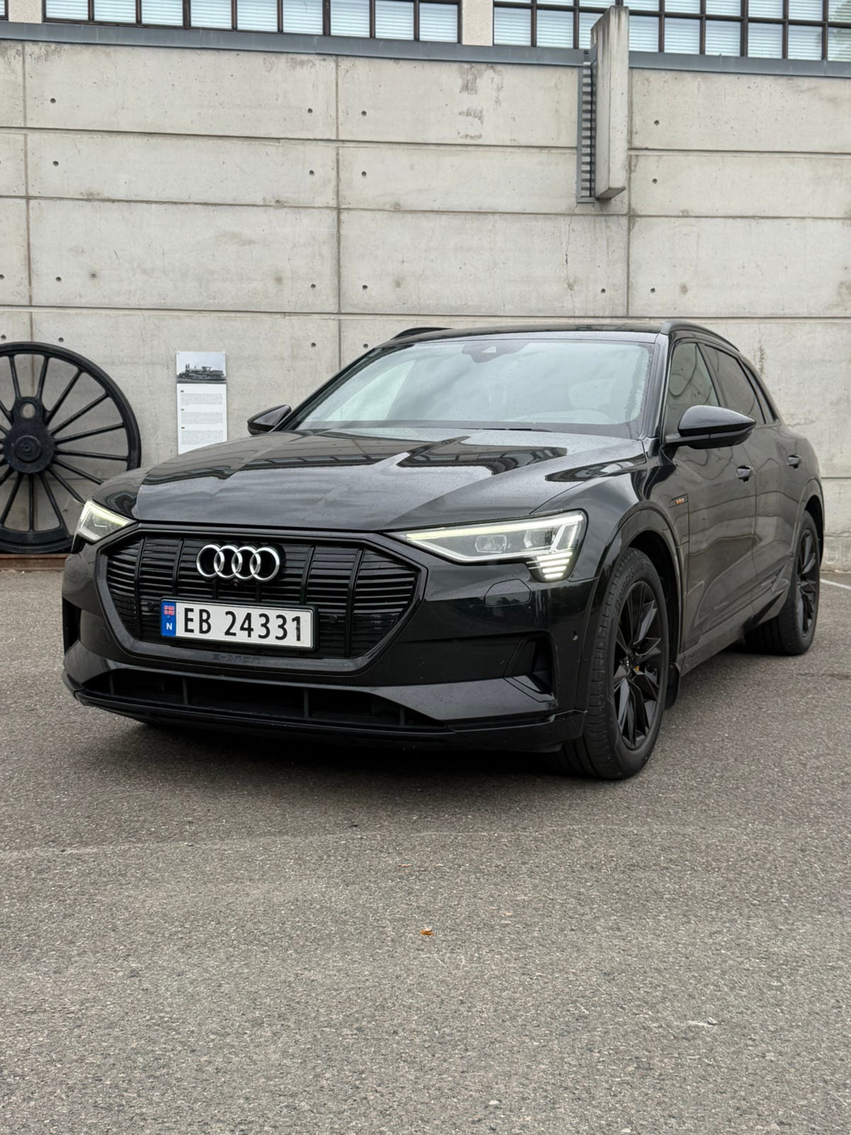Audi e-tron