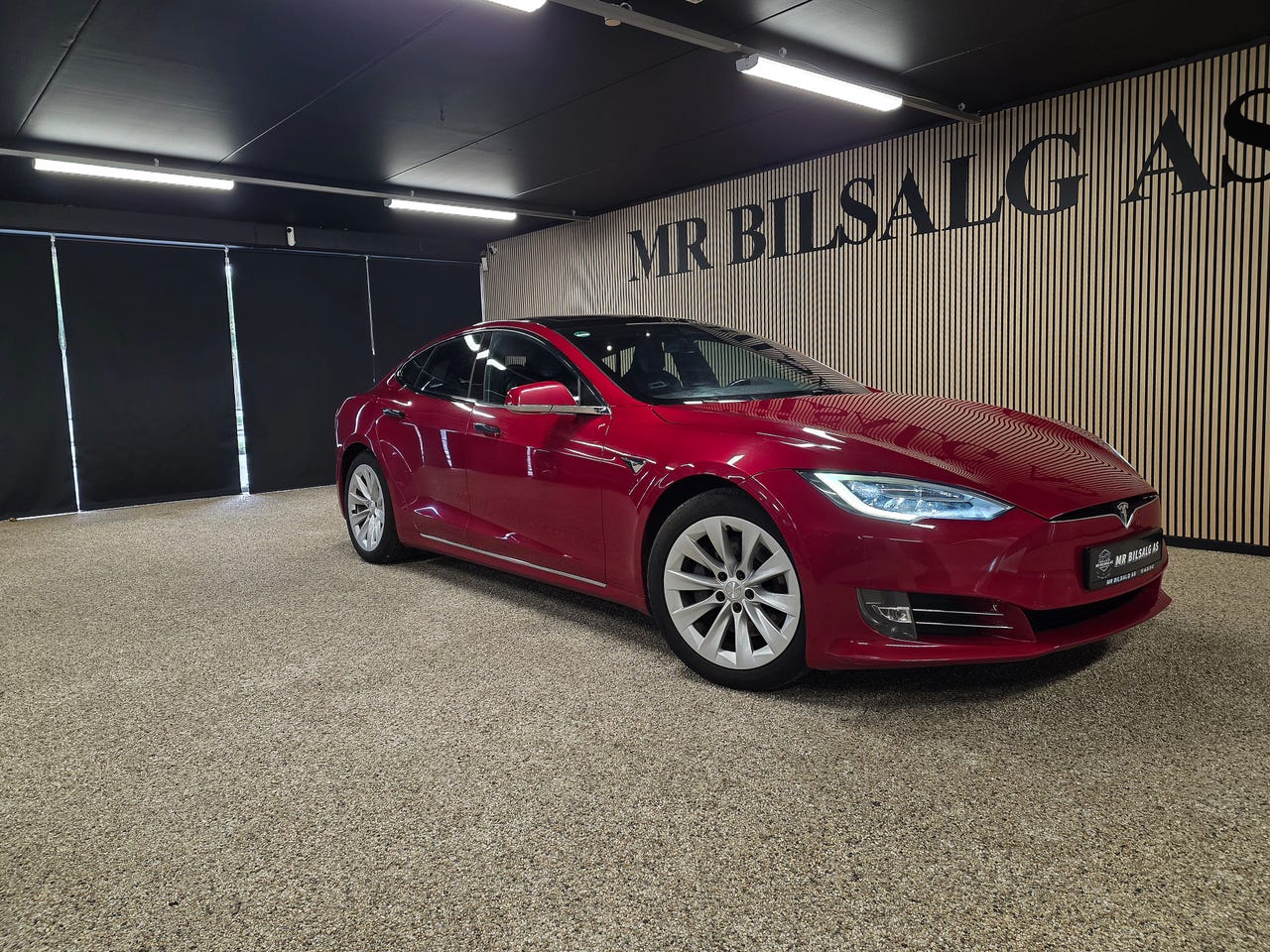 Tesla Model S