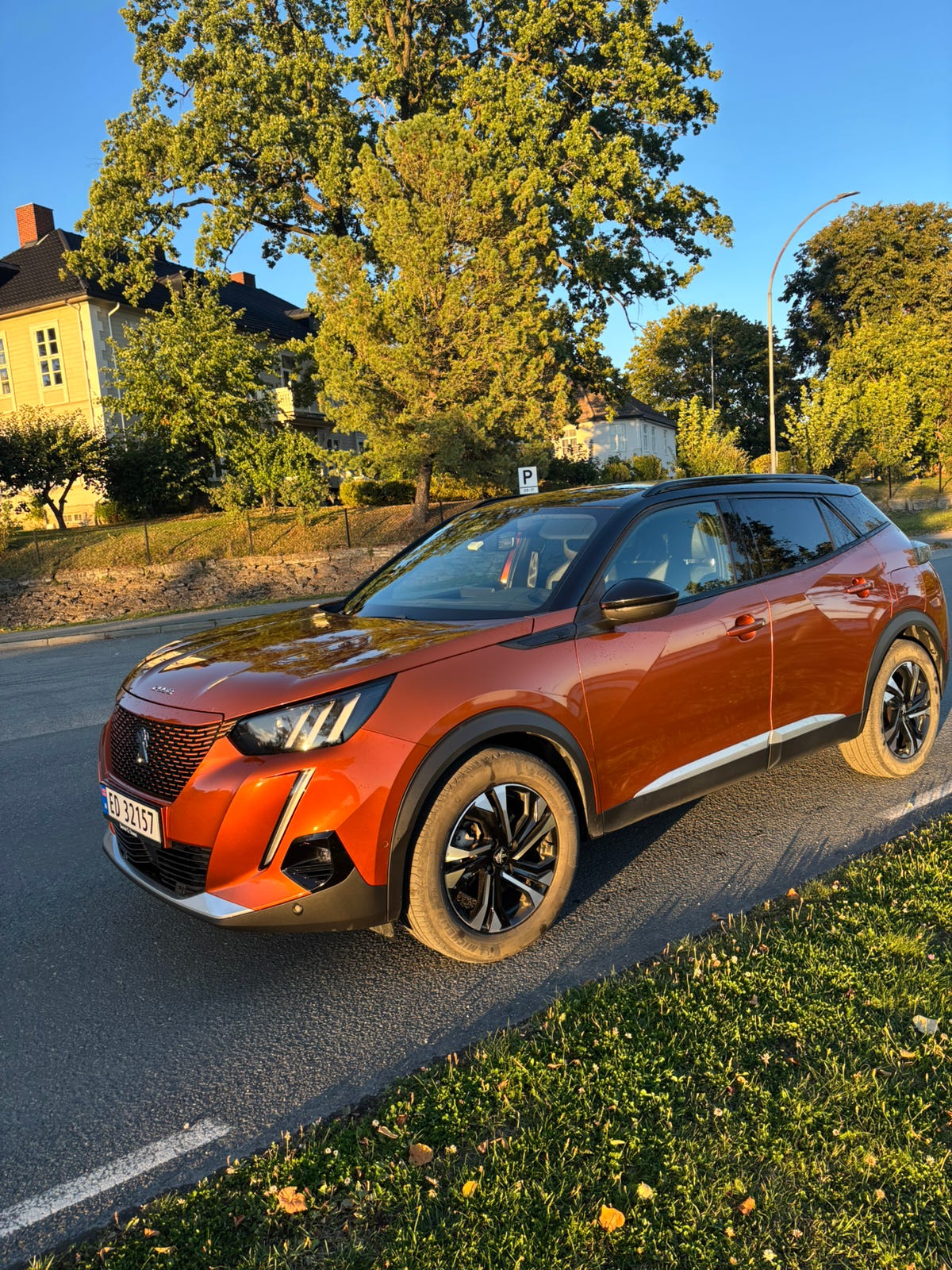 Peugeot e-2008