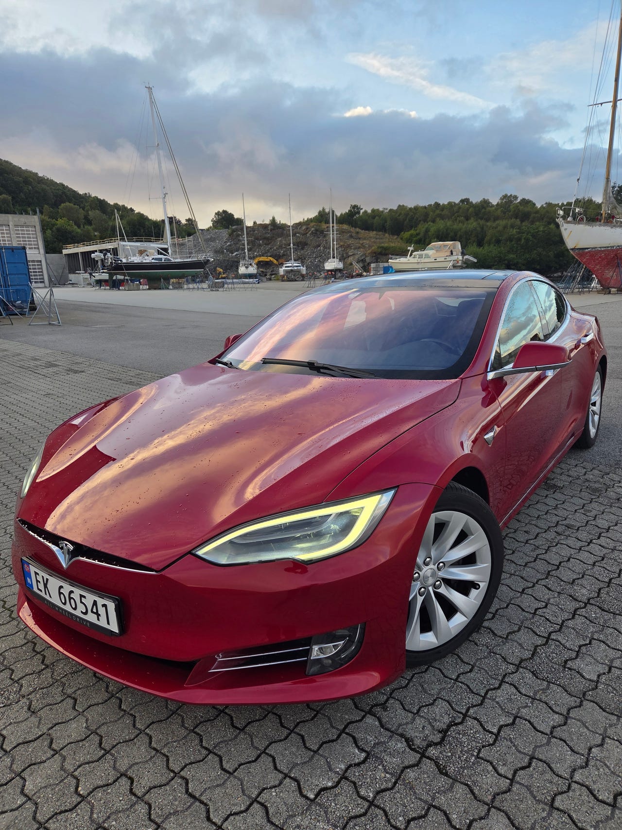 Tesla Model S