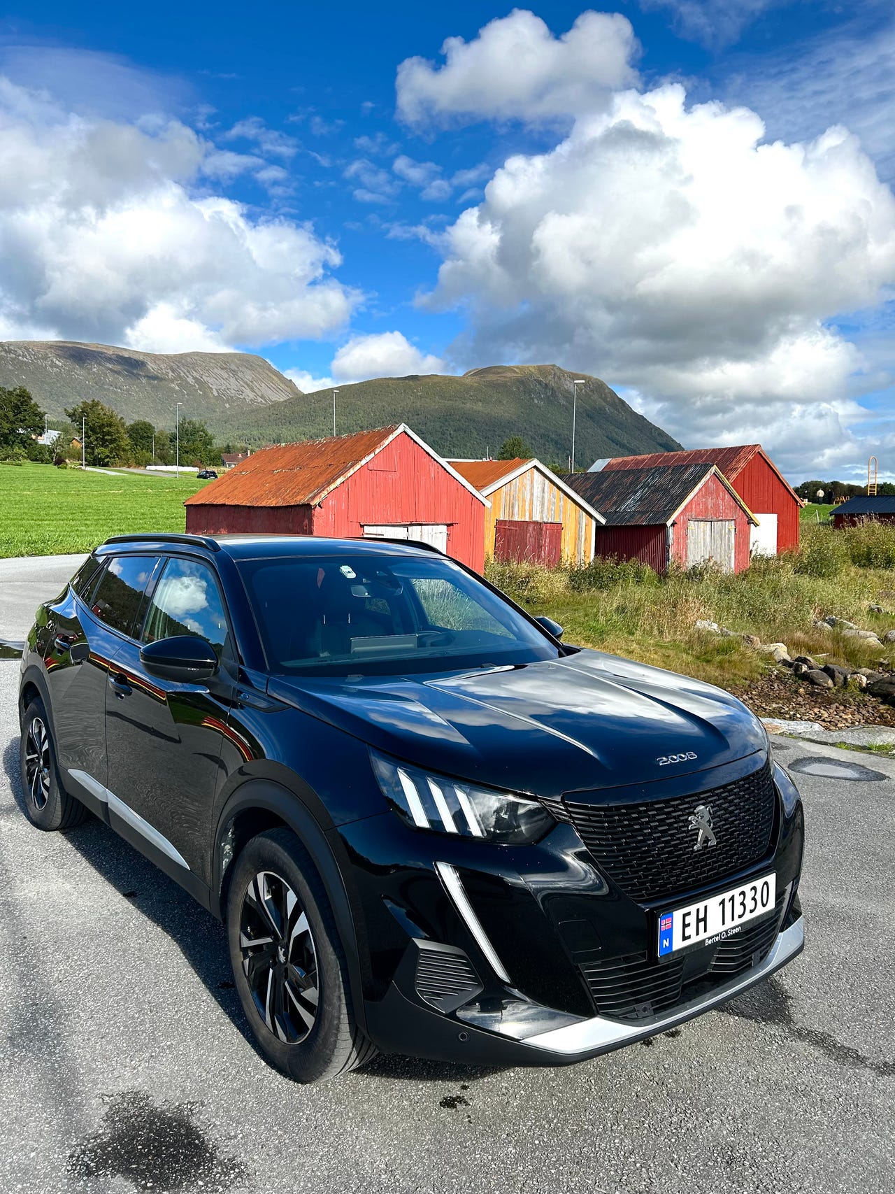 Peugeot e-2008