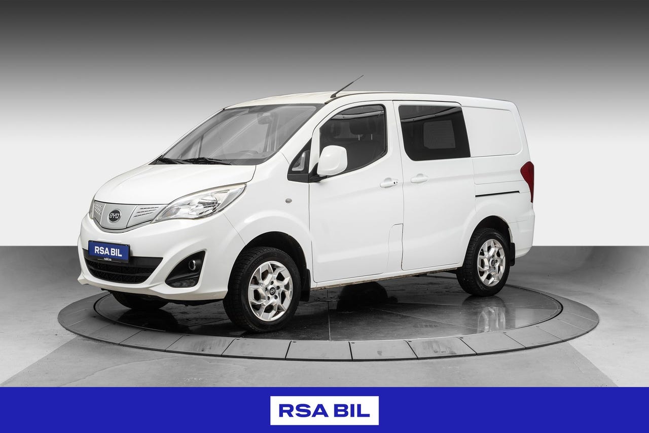 BYD T3