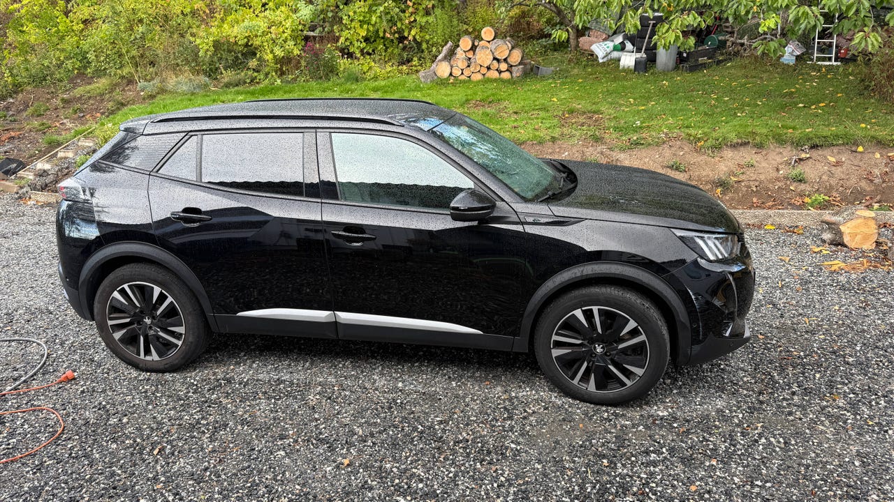 Peugeot e-2008