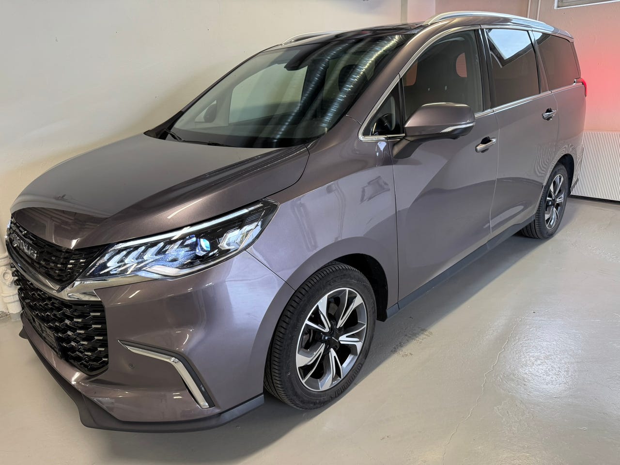 Maxus Euniq 5