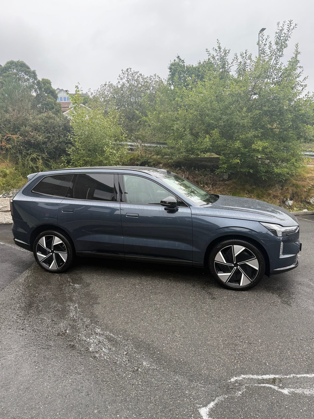 Volvo EX90